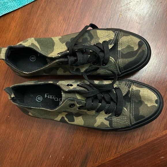 Free choice by Elis camouflage sneakers - Picture 1 of 4